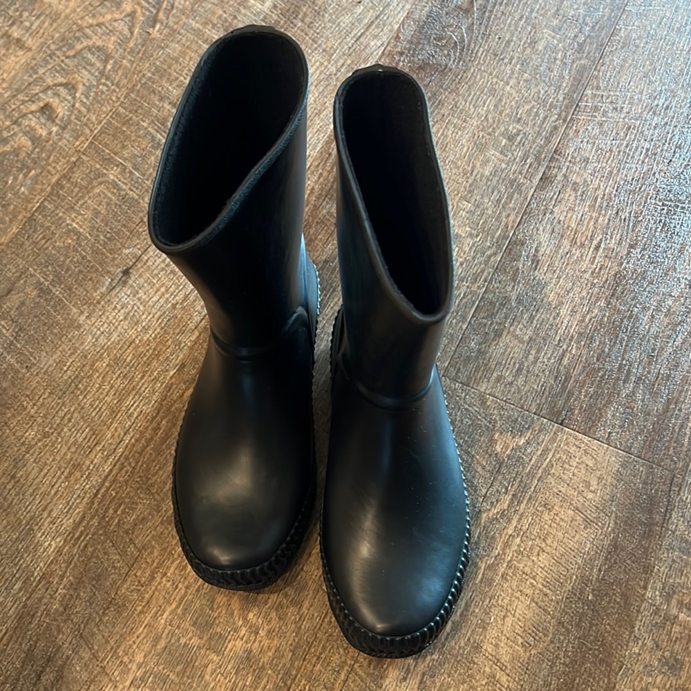 Sperry Saltwater Current Black Womens Boot size 6M
